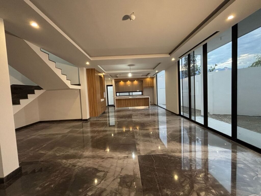 CASA EN VENTA PEDREGAL DE LA MONTAÑA