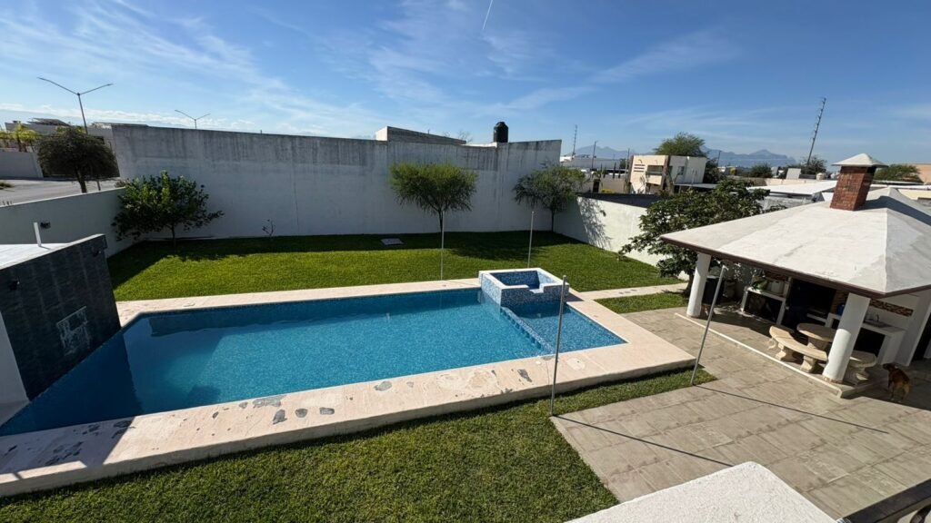 VENTA QUINTA PORTAL DE ZUAZUA